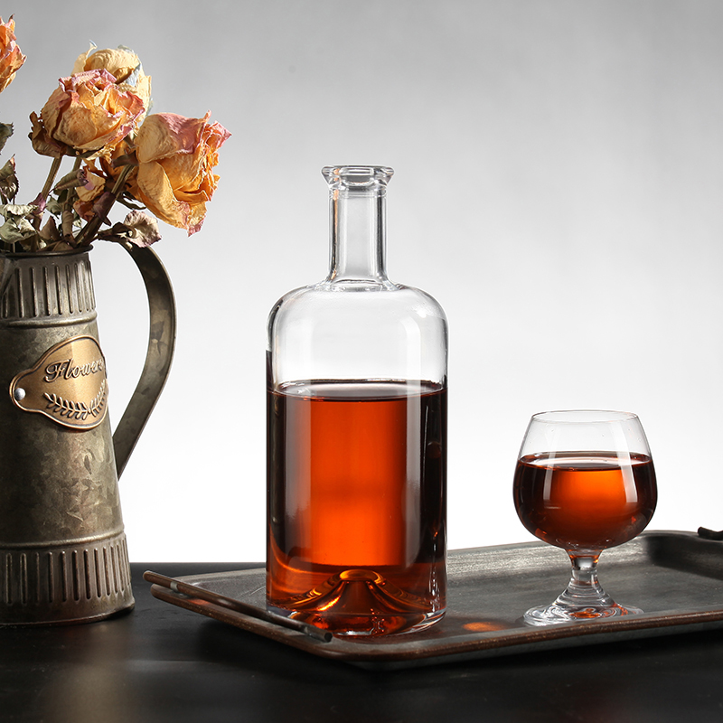 China Luxury Whiskey Bottle Factory
